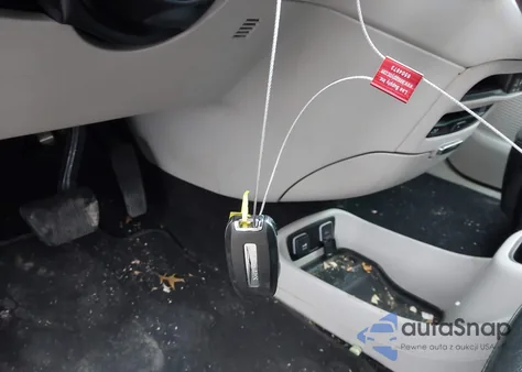 2018 Chrysler Pacifica Touring L Plus z USA, uszkodzony, nr VIN 2C4RC1EG6JR351593